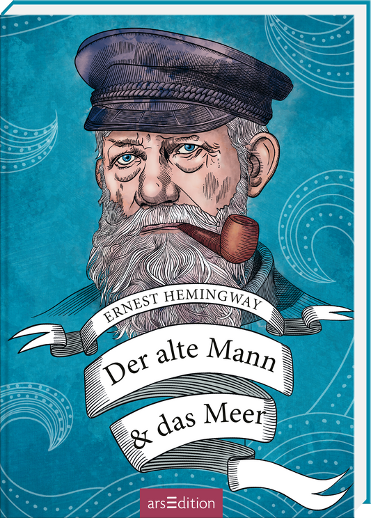 Auf dem Buchcover ist ein älterer Mann mit einem grauen Bart und einem Pipen im Mund abgebildet. Er trägt eine schwarze Schirmmütze und blickt ernst aus blauen Augen. Der Hintergrund ist in einem kräftigen Türkis gehalten, verziert mit geschwungenen, weißen Wellenmotiven. Der Titel „Der alte Mann & das Meer“ ist in einer eleganten, geschwungenen Schrift unter dem Autorennamen „Ernest Hemingway“ platziert.  Ganz unten mittig steht der Logoschriftzug von arsEdition.