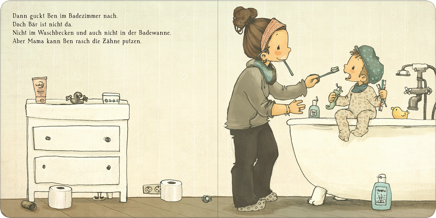 Gezeigt wird eine Innenansicht von „Die schönsten Geschichten von Ben und Bär“. Die Illustration zeigt ein Badezimmer mit einer hellen, freundlichen Farbpalette, dominiert von sanften Beige- und Grüntönen. Eine fröhliche Mutter putzt ihrem Kind, Ben, die Zähne, während er auf dem Rand einer Badewanne sitzt. Auf dem Boden liegen eine Rolle Toilettenpapier und ein Pflegeprodukt. Die typografische Gestaltung umfasst eine klare, gut lesbare Schriftart, die den Text harmonisch in die...