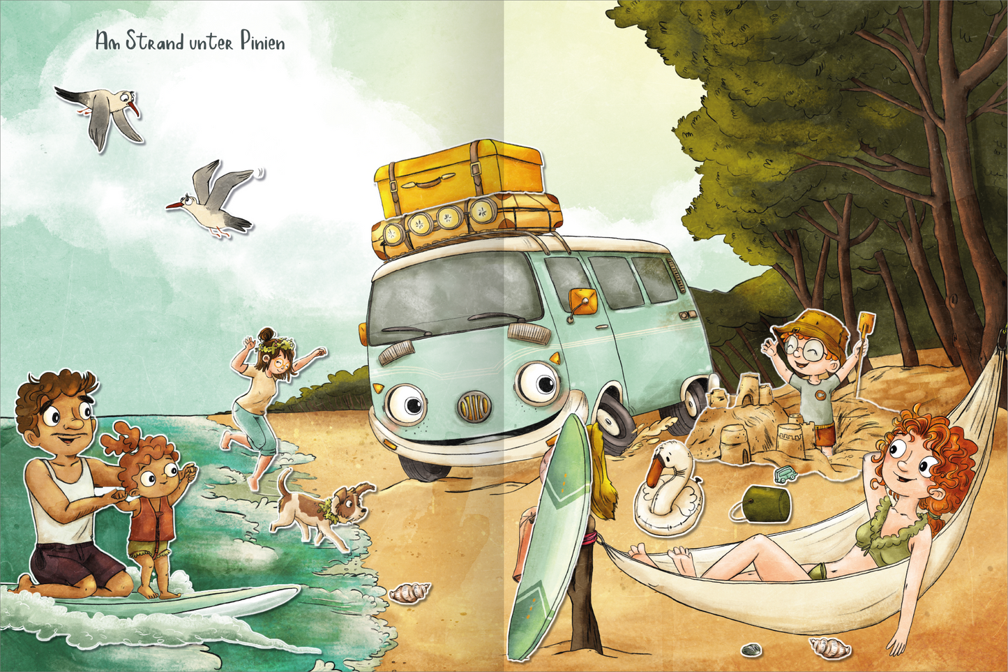 Gezeigt wird eine Innen- oder Zusatzansicht von „OTTO fährt los – Mein OTTO-Stickerbuch“. Die Illustration zeigt eine lebhafte Strandlandschaft mit einem hellblauen VW-Bus, der mit gelben Koffern beladen ist. Kinder spielen im Wasser und am Strand, umgeben von Bäumen und Möwen. Die Farbgebung ist freundlich und sonnig, mit dominierenden Blau- und Grüntönen sowie warmen Erdtönen. Die fröhliche, handschriftliche Typografie hebt die jeweilige Szene hervor.