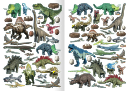 Gezeigt wird eine Innen- oder Zusatzansicht von „Meine Sticker-Dinos“. Die Ansicht zeigt eine bunte Auswahl an Dinosaurier-Stickern in verschiedenen Farben, darunter Grün, Blau, Braun und Rot. Zu sehen sind zudem detailreiche Elemente wie Dinosaurier-Eier, Fossilien und Pflanzen.