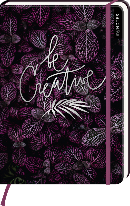 Das Buchcover zeigt einen tiefschwarzen Hintergrund, der mit filigranen, bunten Blättern in Violett- und Lilatönen bedeckt ist. In der Mitte des Covers steht in eleganter, handschriftlicher Schrift „be Creative“ in Weiß, umrahmt von einer feinen Pflanze. Oben rechts ist der Schriftzug „my NOTES“ zu finden. Ganz unten mittig steht der Logoschriftzug von arsEdition.