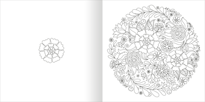 Gezeigt wird eine Innen- oder Zusatzansicht von „Mandala-Zauber – Die Jahreszeiten“. Auf der linken Seite befindet sich ein kleines, detailliertes Mandala-Motiv in Form einer Blüte. Rechts ist ein großes, kunstvolles Mandala abgebildet, das von üppigen Blumen und filigranen Blättern umgeben ist. Die schwarzen Konturen der Zeichnungen heben sich klar vom weißen Hintergrund ab, wodurch eine harmonische und meditative Atmosphäre entsteht.