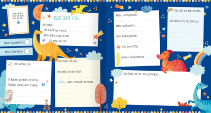 Gezeigt wird eine Innen- oder Zusatzansicht von „Alle meine Freunde – Dino | Mit über 300 Stickern“. Die Seite zeigt einen blauen Hintergrund mit bunten, kindgerechten Illustrationen von Dinosauriern, Bäumen und Sternen. Der Bereich „DAS BIN ICH“ ist aufgelockert gestaltet und enthält weiße Felder für persönliche Angaben, umrahmt von verspielten Elementen. Die Schrift ist freundlich und gut lesbar, mit verschiedenen Farben, die die Informationen hervorheben. Die Gesamtgestaltung...