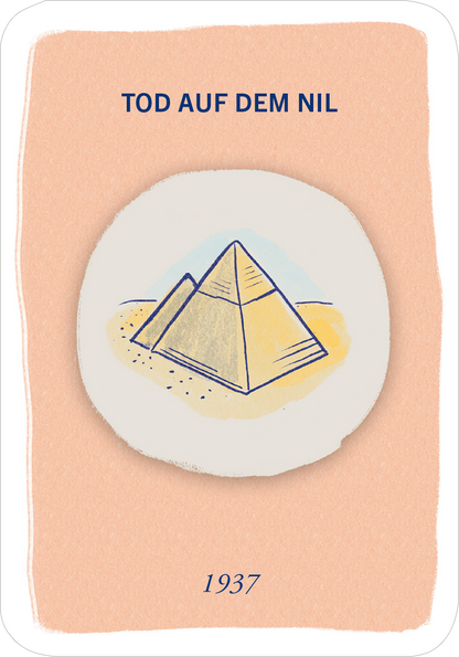 Gezeigt wird eine Innen- oder Zusatzansicht von „Denis Scheck Literatur-Quartett“. Die Karte in sanftem Pfirsichton zeigt eine stilisierte Pyramide, umgeben von Sand. Der Titel „TOD AUF DEM NIL“ ist in kräftigem Blau oben zentriert platziert. Die Schriftart ist klar und modern, was den Fokus auf das minimalistische Design und die Ikonografie legt. Unten steht das Jahr „1937“ in kleinerer Schrift, was dem Gesamteindruck eine historische Note verleiht.