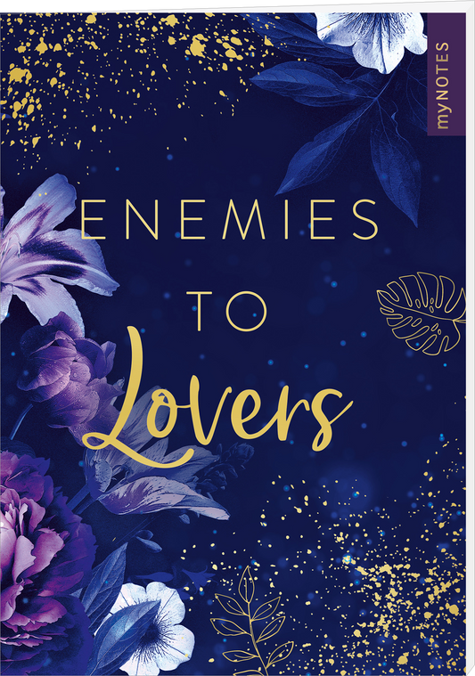 Das Buchcover zeigt einen tiefblauen Hintergrund, der mit goldenen Akzenten und zarten, pastellfarbenen Blumen, insbesondere Pfingstrosen und Blättern, verziert ist. Der Titel „ENEMIES TO LOVERS“ ist in eleganter, goldener Schrift in der Mitte des Covers platziert, wobei „ENEMIES“ kleiner und „LOVERS“ größer geschrieben ist. In der oberen rechten Ecke befindet sich der Hinweis „myNOTES“. Ganz unten mittig steht der Logoschriftzug von arsEdition.