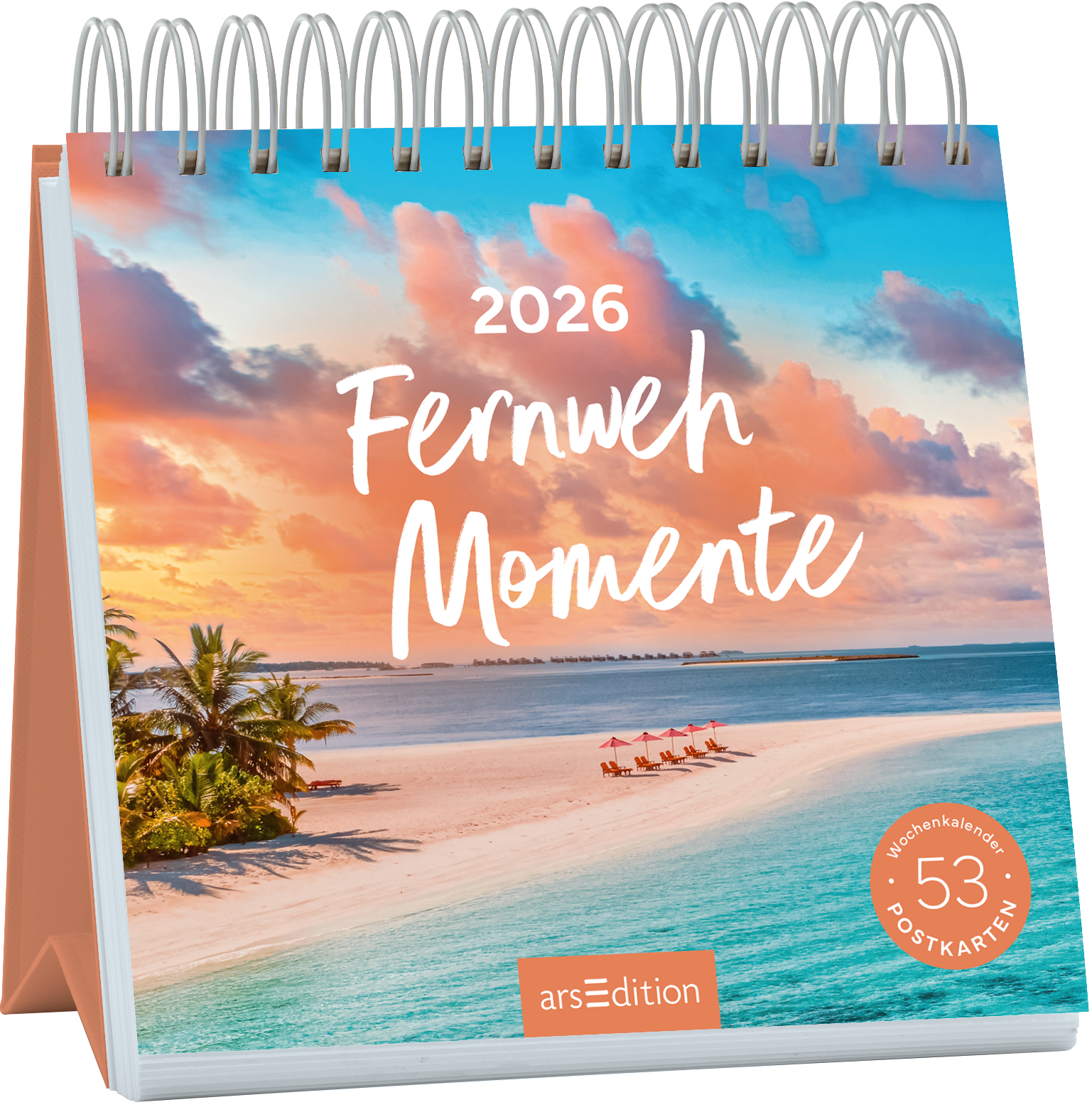 Das Buchcover zeigt einen traumhaften Strand mit sanften Wellen und einer palmengesäumten Küste, beleuchtet von warmem Sonnenlicht. Der Himmel ist in Pastellfarben von Blau, Rosa und Orange gehalten. Zentral steht der Titel „Fernweh Momente“ in einer eleganten, weißen Schrift, ergänzt durch die Jahreszahl „2026“ darüber. In der unteren rechten Ecke befindet sich ein Button mit dem Text „53 Postkarten“, der den Inhalt des Kalenders beschreibt. Ganz unten mittig steht der...
