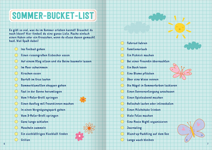 Gezeigt wird eine Innen- oder Zusatzansicht von „I Love Summer – Summer Journal“. Die Seite zeigt eine „Sommer-Bucket-List“ auf einem karierten Hintergrund in sanften Pastellfarben. Die Liste ist in zwei Spalten unterteilt, mit dekorativen Elementen wie Sonne und Schmetterlingen. Die Schrift ist freundlich und verschnörkelt, während die Aufgaben in gut lesbaren Aufzählungen dargestellt sind. In der linken Spalte finden sich Freizeitaktivitäten, die durch kleine Kästchen zum...