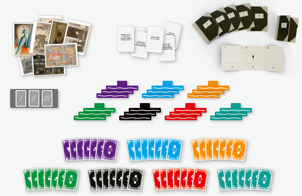 Gezeigt wird eine Innen- oder Zusatzansicht von „Gallerista“. Auf dem Bild sind verschiedene Spielkarten und Illustrationen in lebhaften Farben angeordnet. Die Karten in den Farben Blau, Rot, Grün, Lila, Orange und Schwarz sind gleichmäßig verteilt. Im Hintergrund sind kunstvoll gestaltete Bilderrahmen und ein Stapel mit Karten in neutralen Farben zu sehen. Die Typografie ist klar und gut lesbar, oft in einem neutralen, modernen Schriftstil gestaltet.