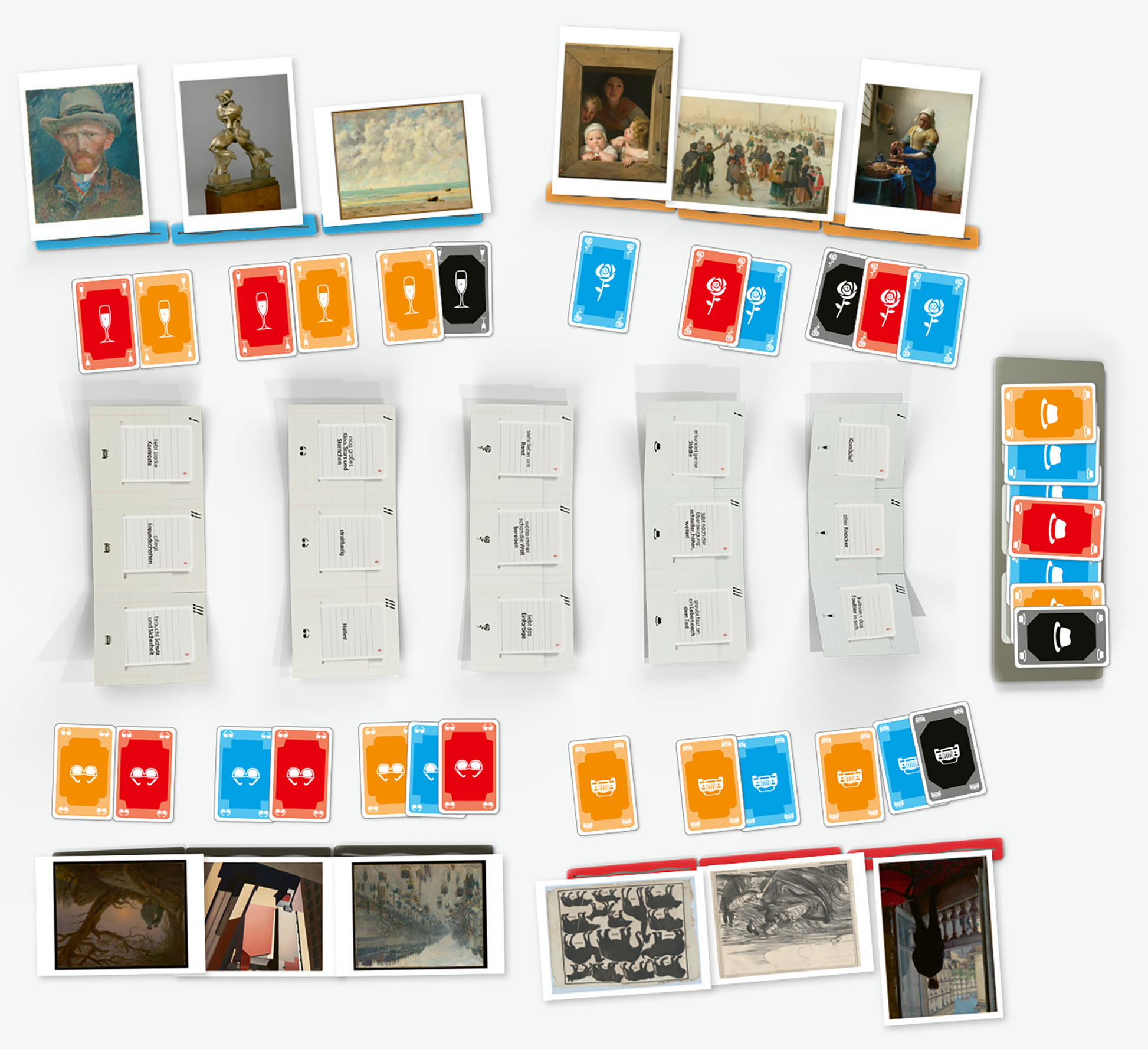 Gezeigt wird eine Innen- oder Zusatzansicht von „Gallerista“. Die Ansicht zeigt eine geordnete Anordnung von Spielkarten in verschiedenen Farben, darunter Rot, Blau, Orange und Schwarz. Bilder stehen in weißen Rahmen, darunter Landschaften, Porträts und historische Szenen. Die Typografie ist klar und gut lesbar, mit einfachen Grafiken. Die Gesamtästhetik vermittelt ein kreatives und einladendes Ambiente, das für das Spielkonzept von Bedeutung ist.