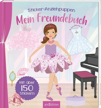 Das Cover zeigt eine fröhliche, stilisierte Mädchenfigur in einem pinken Tutu und einer Krone, umgeben von verschiedenen Kleiderstücken und Accessoires. Im Hintergrund sind ein Klavier und ein gemütlicher Raum zu sehen. Die Farben sind überwiegend in sanften Rosa- und Lilatönen gehalten. Der Titel „Mein Freundebuch“ prangt in verspielter Schrift. In blauer, runder Schrift steht „Mit über 150 Stickern“ und ein SPIEGEL-Bestseller-Button ist ebenfalls abgebildet. Ganz unten mittig...