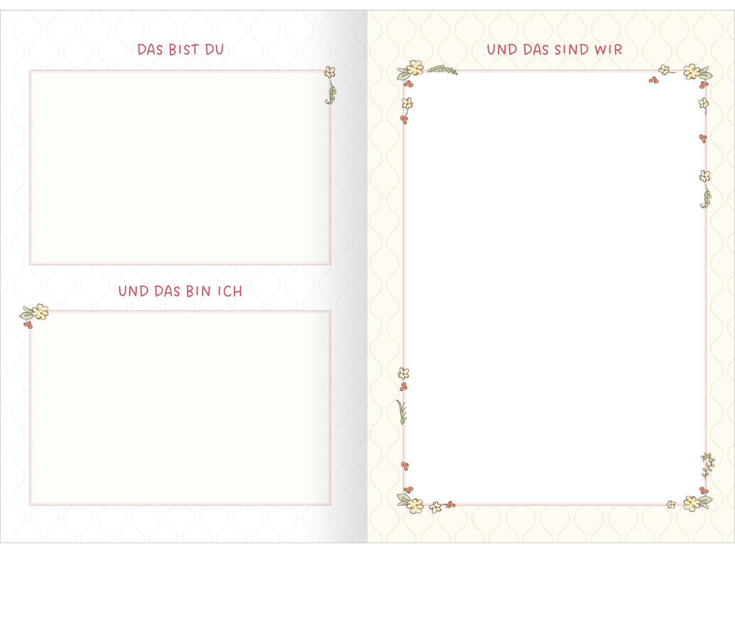 Gezeigt wird eine Innen- oder Zusatzansicht von „Weißt du eigentlich, wie lieb ich dich hab? Unsere schönsten Momente“. Der Hintergrund ist in einem sanften Rosa mit einem Muster aus kleinen, abstrakten weißen Formen gestaltet. Auf der rechten Seite befindet sich ein schöner, cremefarbener Karton mit einer Illustration eines Hasen, der einen Blumenstrauß hält. Darüber steht die beschriftete Botschaft „Ein Strauß lieber Erinnerungen für dich!“ in verspielter, handschriftlicher...