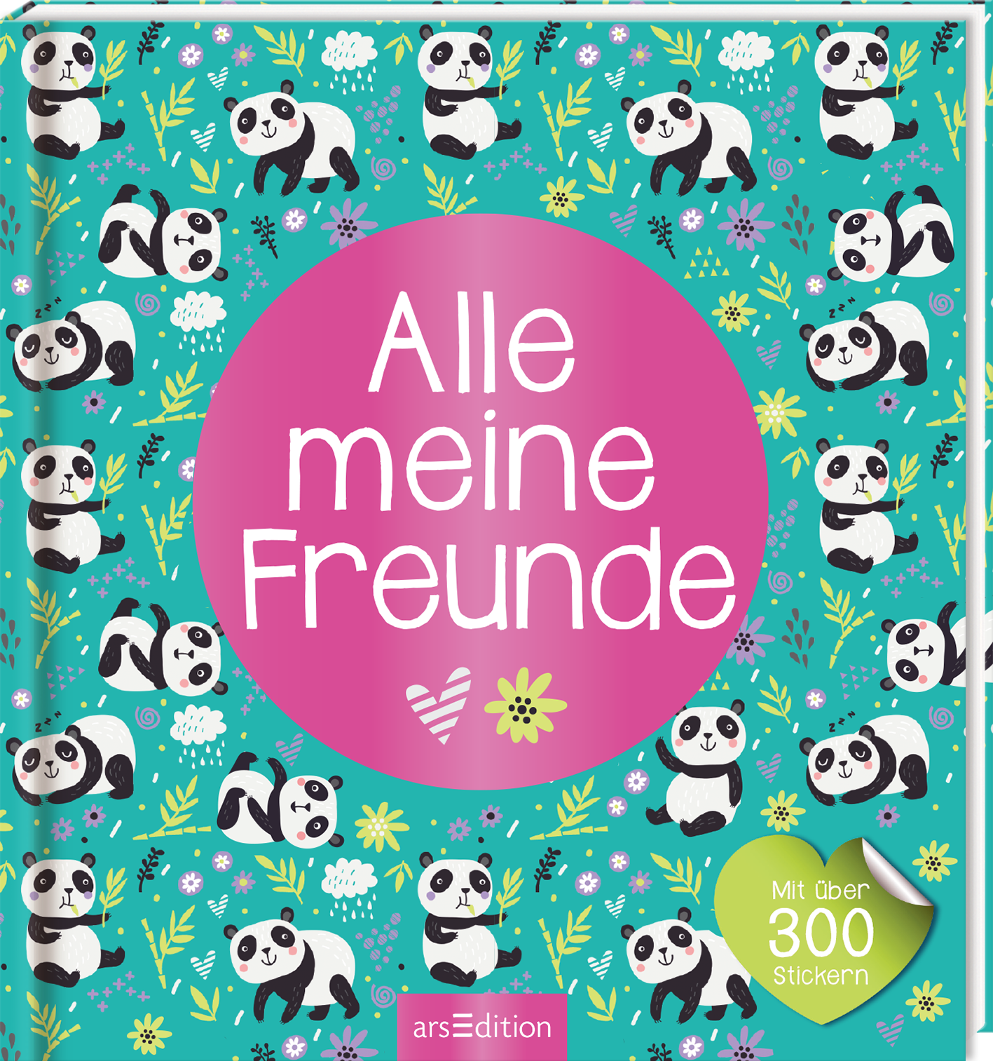Auf dem Cover „Alle meine Freunde“ sind zahlreiche fröhliche Pandas in schwarz-weiß vor einem türkisfarbenen Hintergrund abgebildet. In der Mitte des Covers liegt ein großer, pinker Kreis mit dem Titel „Alle meine Freunde“ in weißer Schrift. Zwischen den Pandas sind kleine bunte Blumen, grüner Bambus und Regenwolken verteilt. In der unteren rechten Ecke befindet sich ein grüner, herzförmiger Aufkleber mit dem Text „Mit über 300 Stickern“. Ganz unten mittig steht der...
