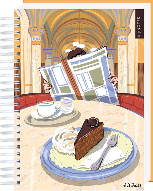 Das Buchcover zeigt eine einladende Cafészene mit einem gemütlichen Tisch, auf dem ein Stück Schokoladenkuchen mit Sahne und eine Tasse Kaffee stehen. Im Hintergrund betrachtet eine Person eine Zeitung, während sie in einem prachtvollen Raum mit hohen Säulen sitzt, die in warmen Gelbtönen gehalten sind. Die Typografie „my NOTES“ ist deutlich sichtbar. Ganz unten mittig steht der Logoschriftzug von arsEdition.
