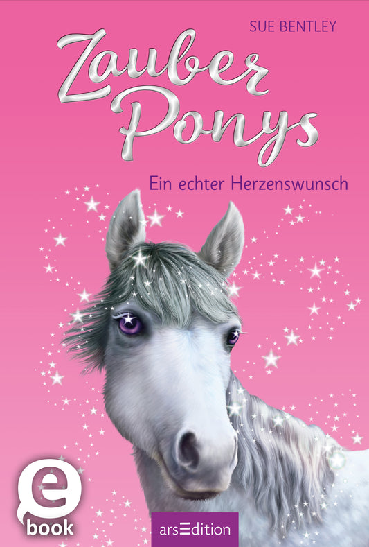 Das Buchcover zeigt ein magisches Motiv mit einem weißen Einhorn, dessen sanfter Blick und glitzernder Mähnenansatz eine verträumte Atmosphäre erzeugen. Der Hintergrund ist in einem kräftigen Pinkton gehalten, und funkelnde Sterne umrahmen das Motiv. Der Titel „Zauber Ponys“ ist in großen, geschwungenen Buchstaben in Weiß platziert, während der Untertitel „Ein echter Herzenswunsch“ in einer kleineren, klaren Schrift darunter steht. Ganz unten mittig steht der Logoschriftzug von...