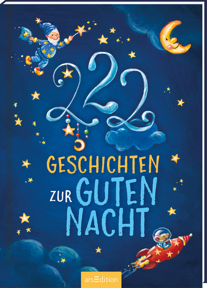 Auf dem Buchcover leuchtet ein tiefblauer Nachthimmel, geschmückt mit schimmernden Sternen, einem freundlich lächelnden Halbmond und flauschigen Wolken. In der Mitte prangen die großen Ziffern „222“ in einem verspielten Stil, während der Titel „GESCHICHTEN ZUR GUTEN NACHT“ in leuchtendem Gelb und sanftem Blau darunter steht. Links oben fliegt ein Zauber mit Umhang und Zauberstab durch den Himmel, und rechts unten sieht man eine Maus in einer roten Rakete. Ganz unten mittig steht der...