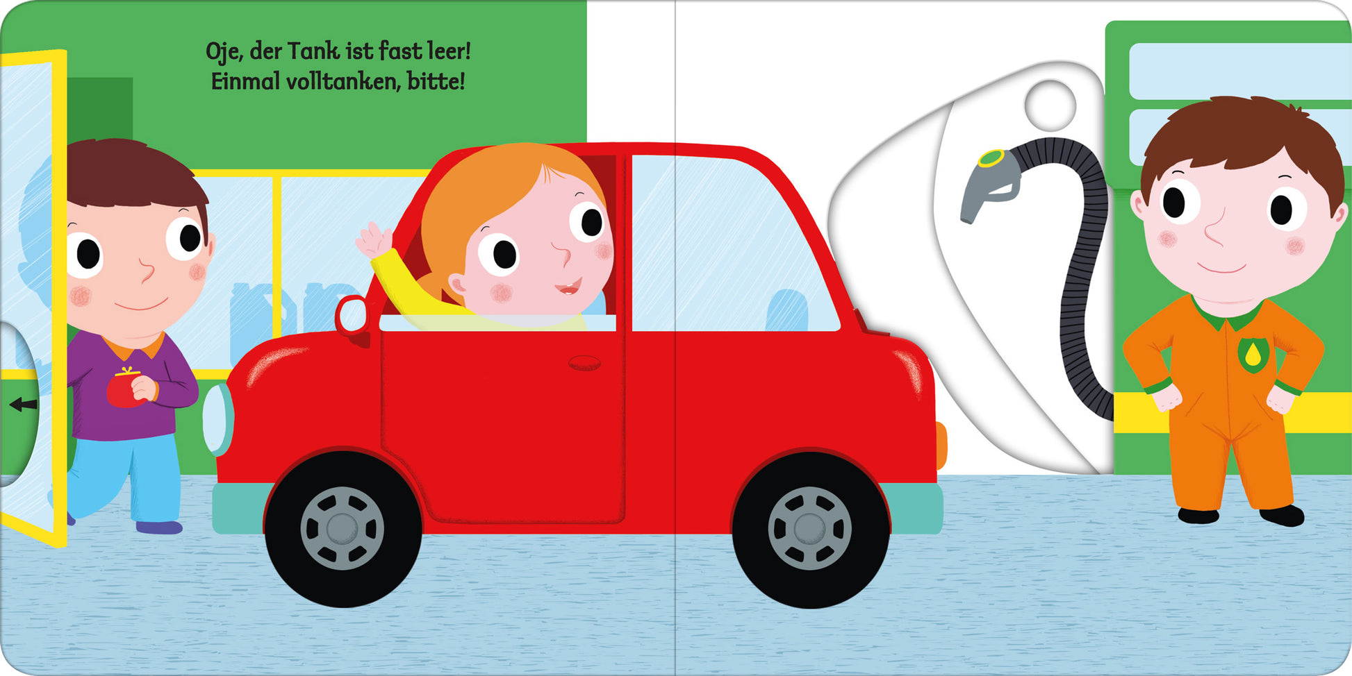 Gezeigt wird eine Innen- oder Zusatzansicht von „Mein erstes Buch vom Auto“. Die bunte Illustration zeigt ein rotes Auto, in dem ein Mädchen mit fröhlichem Gesicht sitzt. Neben dem Auto stehen zwei Kinder: eines beobachtet neugierig, das andere in orangefarbener Overalls mit einem Lächeln. Im Hintergrund ist eine Tankstelle erkennbar, die mit hellen Farben gestaltet ist. Die Schrift in der oberen Ecke ist in kräftigem Grün gehalten und ergänzt die freundliche Atmosphäre des Bildes.