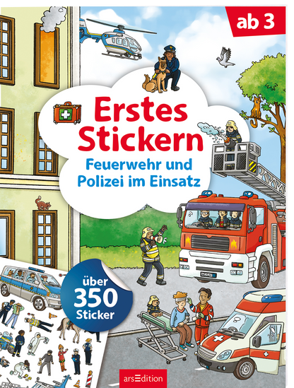 Auf dem Buchcover „Erstes Stickern: Feuerwehr und Polizei im Einsatz“ sind fröhliche, bunte Illustrationen zu sehen, die verschiedene Einsatzfahrzeuge, Feuerwehrleute und Polizisten zeigen. Der Titel ist in großen, roten Buchstaben auf hellem Hintergrund hervorgehoben. Daneben befindet sich ein blauer Button mit dem Text „über 350 Sticker“. Das Cover vermittelt eine spannende und kindgerechte Atmosphäre. Ganz unten mittig steht der Logoschriftzug von arsEdition.