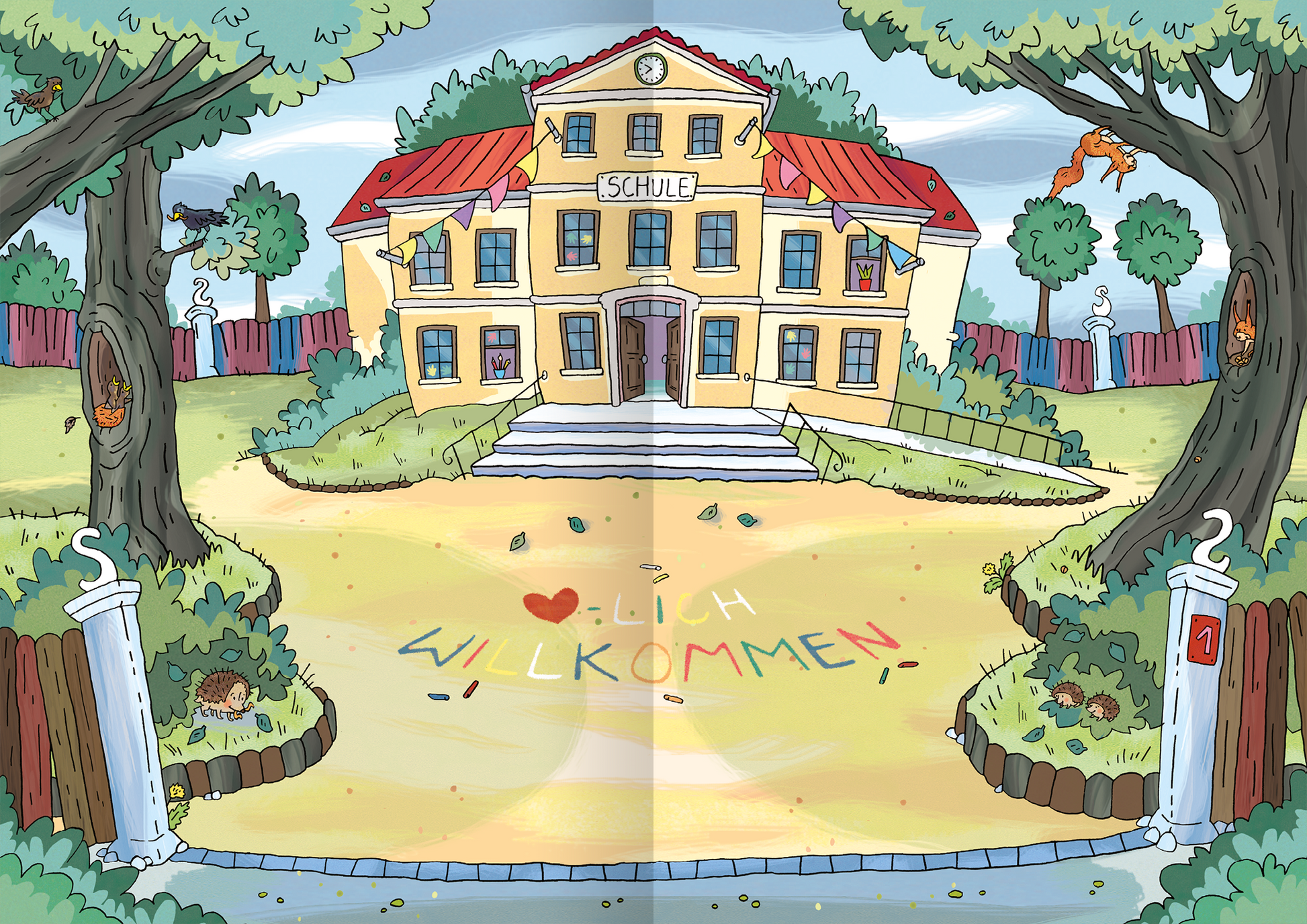 Gezeigt wird eine Innen- oder Zusatzansicht von „Mein Stickerheft – Schule“. Die Illustration zeigt ein gelbes Schulgebäude mit roten Dächern und großen Fenstern. Vor dem Gebäude liegt ein einladender Schulhof, auf dem bunt die Worte „♥-lich Willkommen!“ in verschiedenen Farben geschrieben sind. Umgeben ist das Gebäude von grünen Bäumen und einem eingezäunten Bereich, was eine freundliche, einladende Atmosphäre schafft.