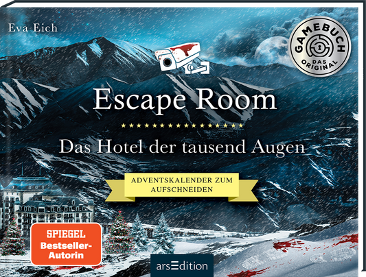Das Buchcover zeigt eine düstere, schneebedeckte Berglandschaft unter einem bewölkten Himmel. Im Vordergrund ist ein stilisiertes Hotel abgebildet, das geheimnisvoll und unheimlich wirkt. Der Titel „Escape Room“ steht groß in eleganter Schrift, gefolgt von „Das Hotel der tausend Augen“ in einer verspielten Typografie. In der linken unteren Ecke ist ein roter Button mit „SPIEGEL Bestseller-Autorin“ zu sehen. Ganz unten mittig steht der Logoschriftzug von arsEdition.