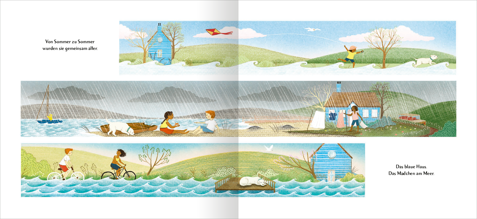 Gezeigt wird eine Innen- oder Zusatzansicht von „Das kleine Haus am Meer“. Die Illustration zeigt eine harmonische Landschaft mit verschiedenen Szenen, die das Leben am Meer darstellen. Dominierende Farben sind sanfte Blau-, Grün- und Erdtöne, die eine ruhige Atmosphäre vermitteln. Die Typografie ist verspielt und gut lesbar, mit einer Mischung aus verschnörkelten und schlichten Schriftarten. Die Szenen sind lebhaft und zeigen Kinder, Tiere und Aktivitäten in der Natur.
