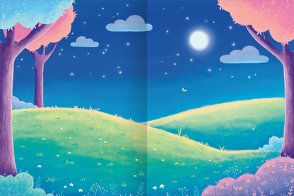 Gezeigt wird eine Innen- oder Zusatzansicht von „Erstes Stickern Metallic – Einhörner“. Die Illustration zeigt eine traumhafte Landschaft bei Nacht, in sanften Blau- und Lilatönen. Auf sanften Hügeln stehen rosa und bläuliche Bäume unter einem sternenübersäten Himmel. Ein großer, leuchtender Vollmond sorgt für eine magische Atmosphäre. Verstreut im Gras sind kleine, weiße Blumen zu sehen, die die freundliche, einladende Szenerie ergänzen.