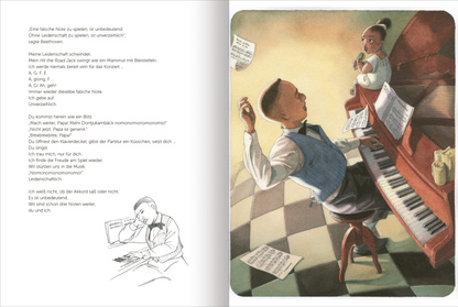 Gezeigt wird eine Innenansicht von „Papa“. Auf der rechten Seite ist eine Illustration eines Mannes zu sehen, der an einem Klavier sitzt, umgeben von Notenblättern. Er trägt eine hellblaue Weste und hat einen konzentrierten Ausdruck. Neben ihm steht ein Mädchen, das neugierig schaut. Die Farbpalette ist warm gehalten, mit sanften Brauntönen und Pastellfarben. Auf der linken Seite sind handschriftliche Texte und Noten leicht skizziert zu sehen, die den kreativen Prozess darstellen. Die...