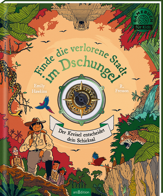 Das Cover zeigt eine lebendige Dschungellandschaft in warmen Grüntönen, durchsetzt mit erdigen Brauntönen und hellen Akzenten. In der Mitte befindet sich ein dekorativer Kompass, umgeben von reichhaltiger Flora und Fauna. Oben steht der Titel „Finde die verlorene Stadt im Dschungel“ in verspielter, grüner Schrift. Darunter sind die Namen der Autorin Emily Hawkins und des Illustrators R. Fresson zu sehen. Unten ist der Satz „Der Kreisel entscheidet dein Schicksal“ in einem weißen...