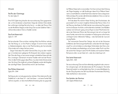 Gezeigt wird eine Innenansicht von „Song of Silver – Das verbotene Siegel“. Auf der Doppelseite sind zwei Spalten in schwarzer Schrift auf weißem Hintergrund angeordnet. Die linke Seite enthält Überschriften in größerer, fester Schrift. Die Seiten sind schlicht gehalten.