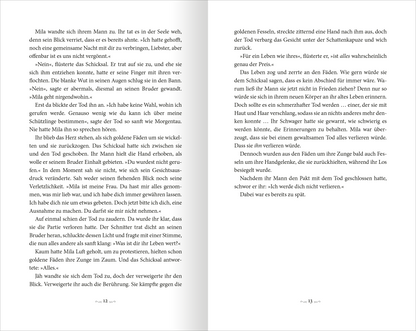 Gezeigt wird eine Innen- oder Zusatzansicht von „Wisteria – Die Liebe des Todes“. Die doppelseitige Ansicht zeigt in sanftem Schwarz auf Weiß einen fremden, romantischen Text mit emotionaler Tiefe. Die Schrift ist klar und gut lesbar, wobei die Verwendung von Serifen einen eleganten Eindruck hinterlässt. Die Absätze sind durch eine großzügige Zeilenhöhe voneinander abgetrennt, wodurch die Lesbarkeit erhöht wird. Die Seiten sind nummeriert, und es sind keine Bilder oder...