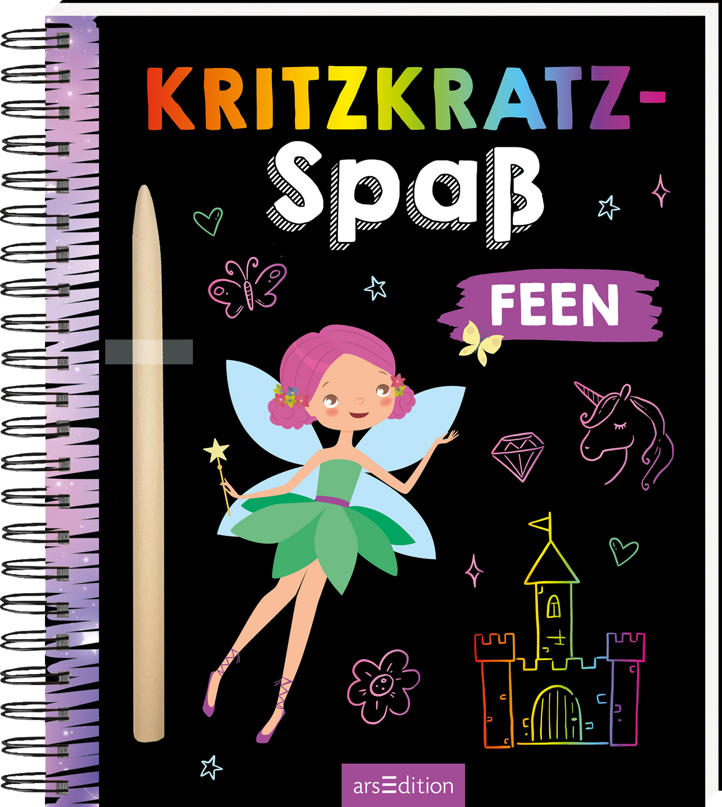 Das Buchcover zeigt eine fröhliche Fee mit rosa Haaren und einem grünen Kleid, die linke Hand erhoben hält. Der Hintergrund ist schwarz, auf dem bunte, fantasievolle Elemente wie Schmetterlinge, Einhörner und ein Schloss skizziert sind. Der Titel „Kritzkraz-Spass FEEN“ ist in farbenfrohen Buchstaben gestaltet. Ganz unten mittig steht der Logoschriftzug von arsEdition.