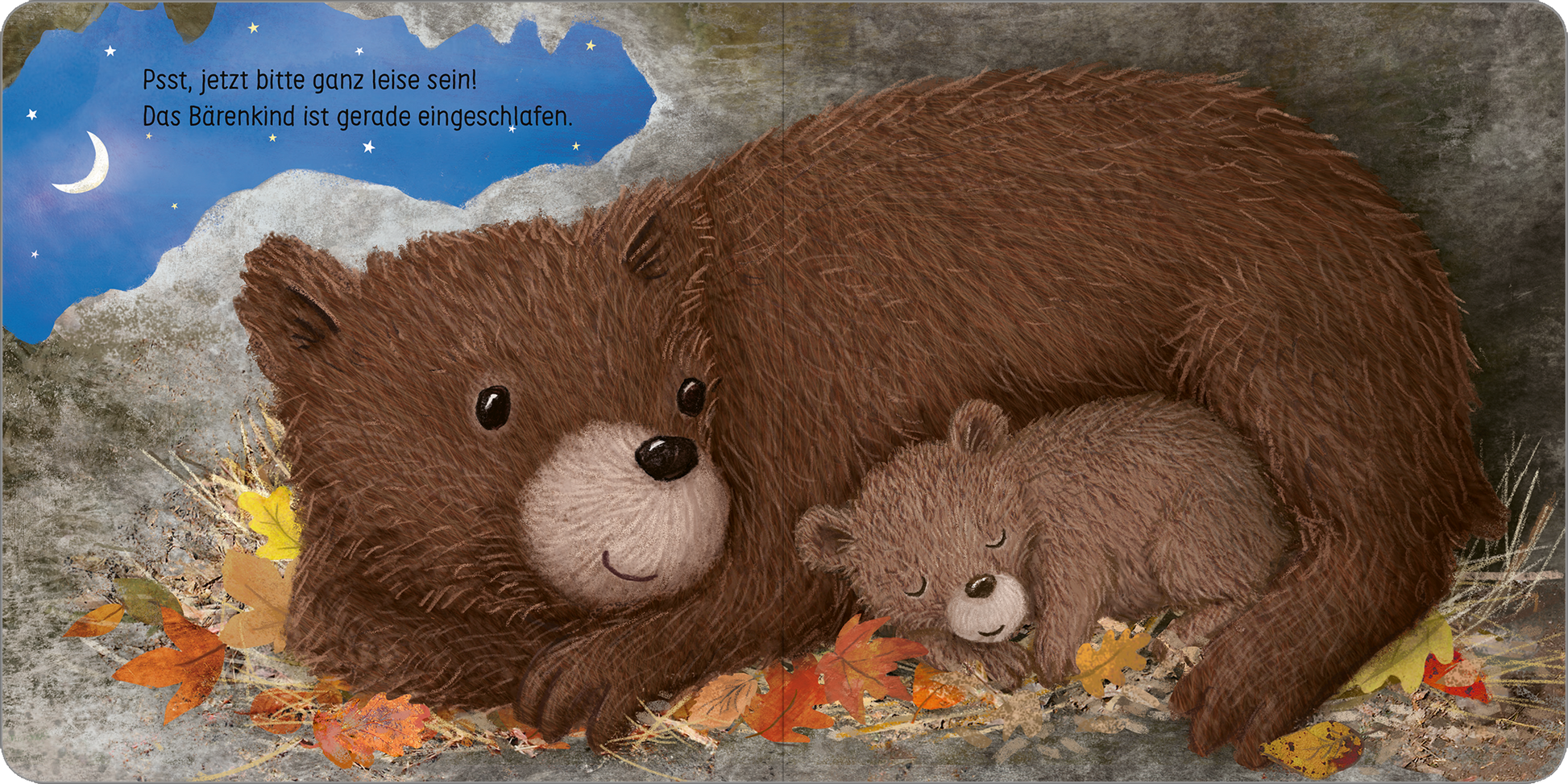 Gezeigt wird eine Innen- oder Zusatzansicht von „Schlaf gut, kleine Eule!“. Die Illustration zeigt eine große, braune Bärin, die zusammen mit ihrem kleinen Bärenkind in einer gemütlichen Stellung liegt. Der Hintergrund enthält einen nächtlichen Himmel mit einem Halbmond und verstreuten, stilisierten Wolken. Die warmen Farben der herbstlichen Blätter und die sanften Texturen der Bären verleihen dem Bild eine einladende und beruhigende Atmosphäre. Die Schrift ist verspielt und...