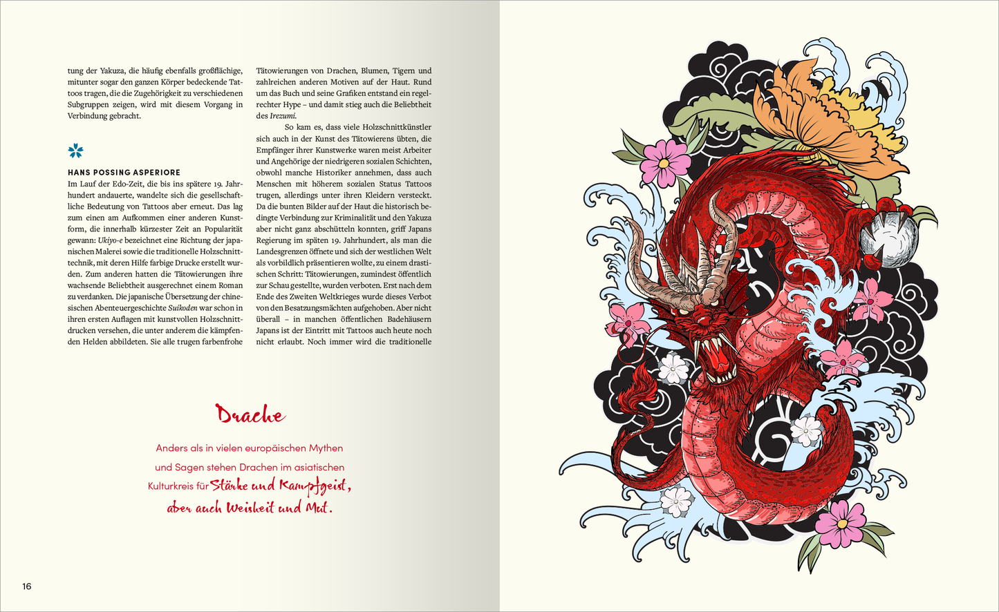 Gezeigt wird eine Innen- oder Zusatzansicht von „Sehnsucht nach Japan“. Die Doppelseite zeigt links einen Textblock mit schwarzer Schrift auf hellem Hintergrund, der über Drache und Mythologie informiert. Rechts ist eine farbenfrohe Illustration eines roten Drachen mit detaillierten Schuppen, umgeben von bunten Blumen und Wassermotiven. Die Typografie für den Titel „Drache“ ist in einer auffälligen roten Schrift gestaltet, die sich deutlich von der Illustration abhebt.