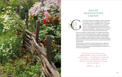 Gezeigt wird eine Innen- oder Zusatzansicht von „Mein Frühling im Grünen“. Die Seite zeigt eine harmonische Kombination aus einem blühenden Garten mit einer rustikalen Holzumrandung. Links ist ein dichter Blumenbeet-Bereich mit bunten Blüten in sanften Farbtönen, während rechts der Text in einer eleganten Serifenschrift gesetzt ist. Die Überschrift „Was ist eigentlich ein Garten?“ hebt sich durch eine größere Schriftgröße ab und verwendet eine elegante Schriftart. Die sanften...