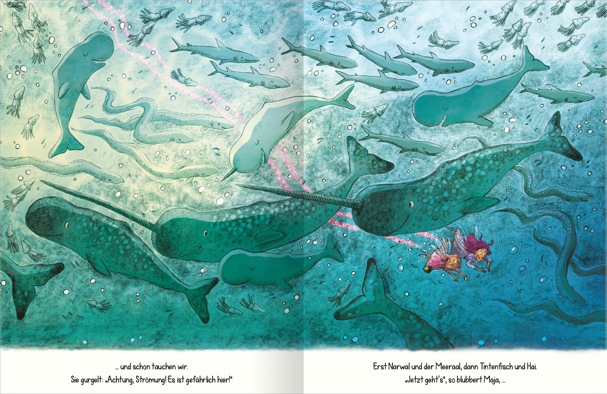 Gezeigt wird eine Innen- oder Zusatzansicht von „Die kleine Zahnfee“. Die farbenfrohe Doppelseite zeigt eine Unterwasserlandschaft mit verschiedenen Walen und Fischen in verschiedenen Grüntönen und Blau-Nuancen. Im Vordergrund sind der Narwal und der Meermann, die freundlich und neugierig wirken. Die verspielte Typografie am unteren Rand zeigt Text in einer kontrastierenden Farbe mit einer geschwungene Schriftart und ruft die Abenteuerlust der Protagonisten hervor.