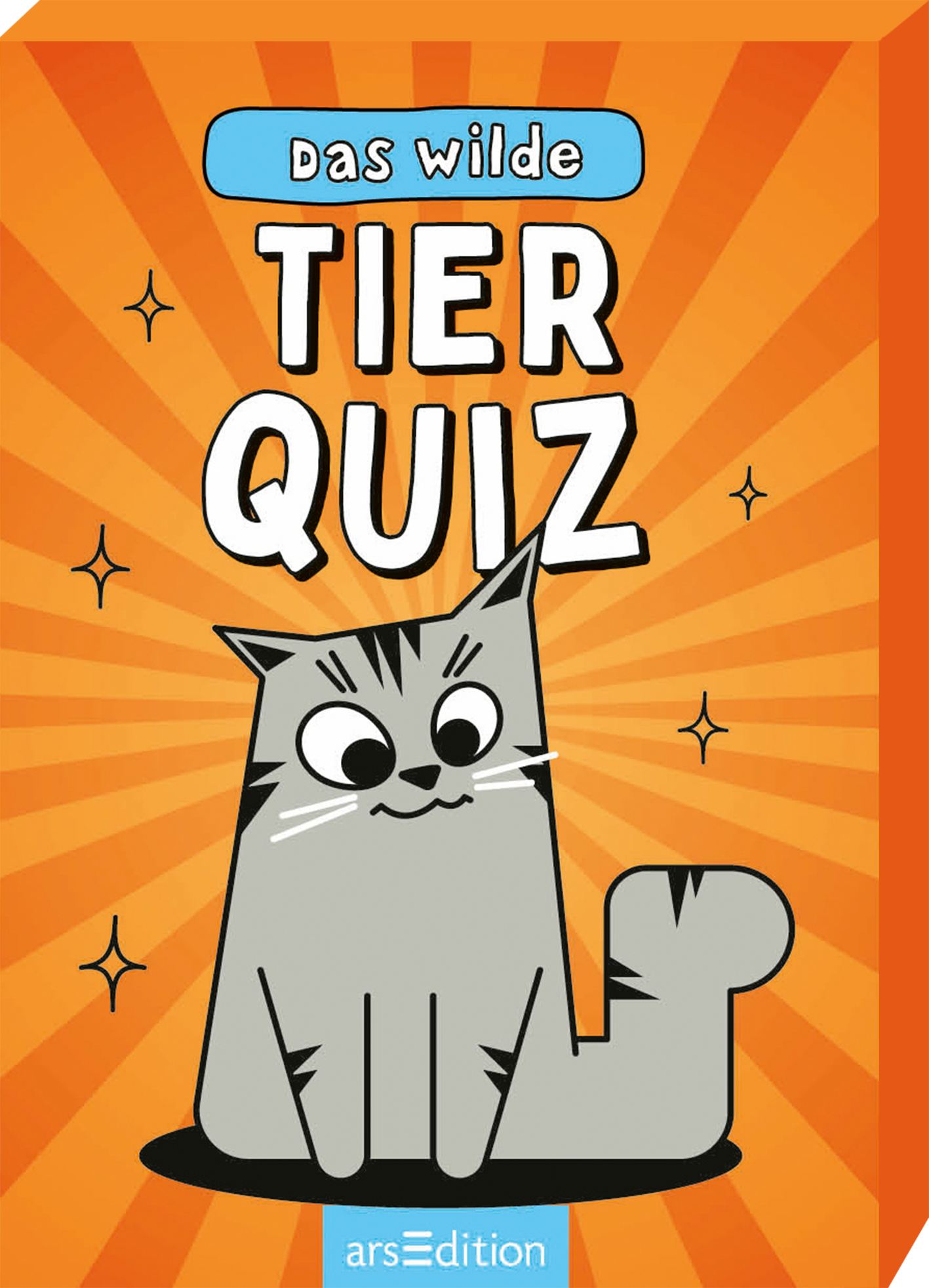 Das Buchcover zeigt einen cartoonhaften, grau gestreiften Kater, der auf einem schwarzen Untergrund sitzt. Der Hintergrund leuchtet in einem warmen Orangeton mit strahlenförmigen Mustern, die eine lebendige Atmosphäre schaffen. Oben steht in großer, verspielter Schrift „das wilde TIER QUIZ“ in Schwarz und Weiß. In der oberen Ecke befindet sich der ansprechend gestaltete Titel. Ganz unten mittig steht der Logoschriftzug von arsEdition.