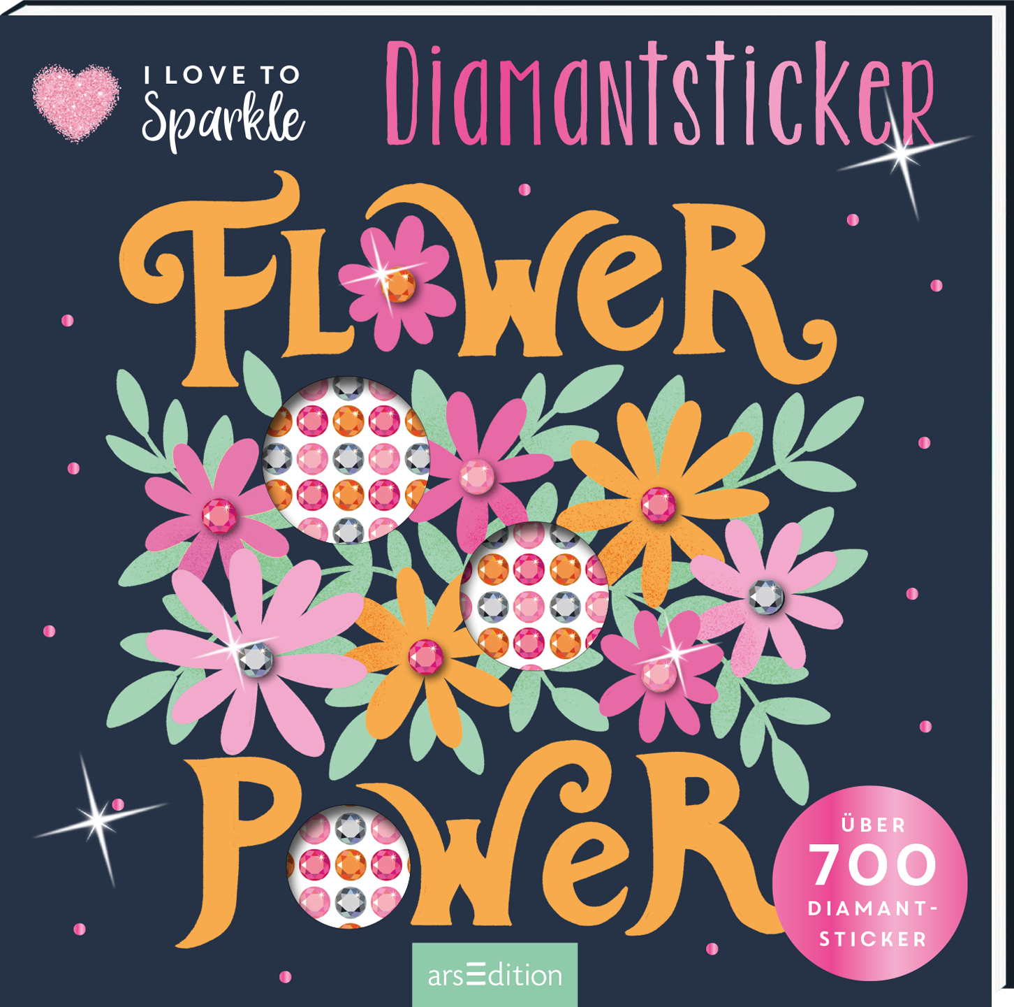 Das Buchcover zeigt einen dunklen Hintergrund, vor dem der Titel „Flower Power“ in großen, geschwungenen Buchstaben in Orange hervorsticht. Umgeben von bunten Blumen in verschiedenen Farben wie Pink, Gelb und Blau sowie glitzernden Diamantstickern, strahlt es eine fröhliche, verspielte Atmosphäre aus. Oben links steht in verspielter Schrift „I love to sparkle“ und rechts der Hinweis „Diamantsticker“. Unten rechts ist ein Button mit dem Text „Über 700 Diamant-Sticker“ zu...