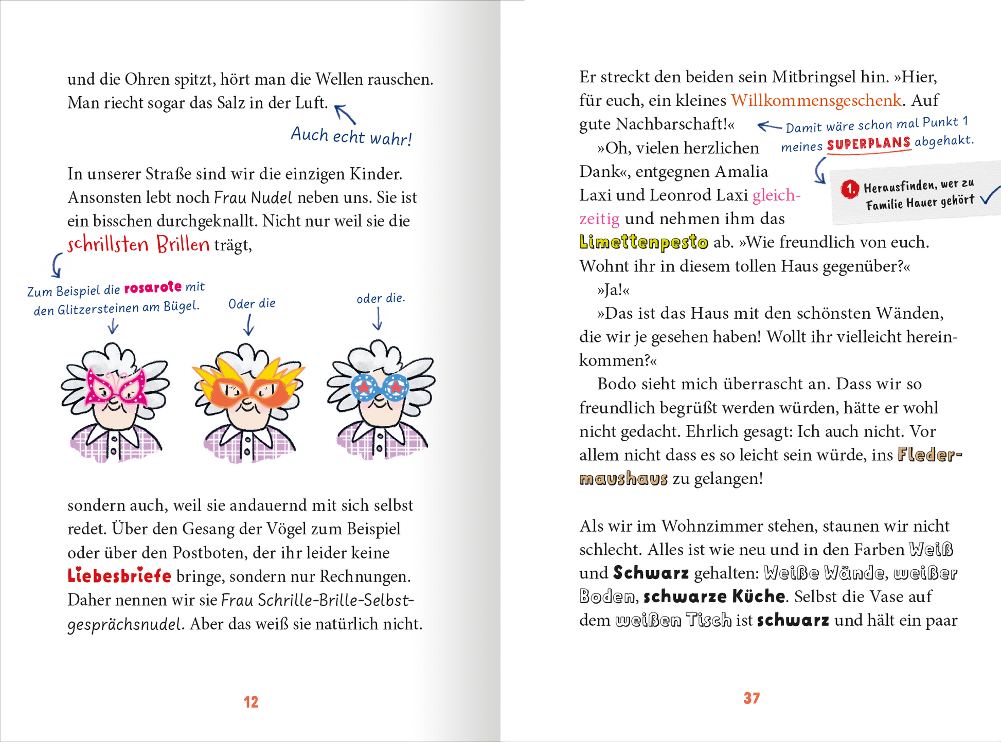 Gezeigt wird eine Innen- oder Zusatzansicht von „Juni von der Farbe und ein Sommer voller Superpläne“. Die Seiten sind bunt gestaltet und zeichnen sich durch spielerische Illustrationen von fröhlichen Charakteren mit großen, ausdrucksvollen Augen aus. Die Farbpalette umfasst lebendige Töne wie Rosa, Blau und Lila. Verschnörkelte, handschriftliche Typografie sowie klare Druckschrift fördern die Lesbarkeit. Textkästen heben Dialoge und wichtige Informationen hervor, während die...