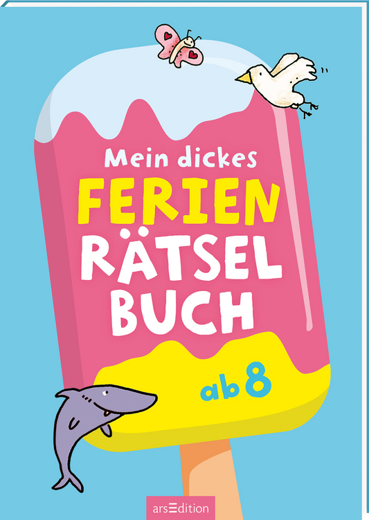 Das Buchcover zeigt ein farbenfrohes, stilisiertes Eis am Stiel auf einem hellblauen Hintergrund. Der obere Teil des Eis ist in einem zarten Pink mit einer weißen Zuckerglasur. Die große, gelbe Schrift sagt „Mein dickes FERIE N RÄTSEL BUCH“. Am unteren Rand des Covers steht in kleinerer Schrift „ab 8“. Illustrationen von einem Haifisch, einem Vögelchen und einem Käfer umrahmen das Eis und verleihen der Gestaltung eine verspielte Atmosphäre. Ganz unten mittig steht der...