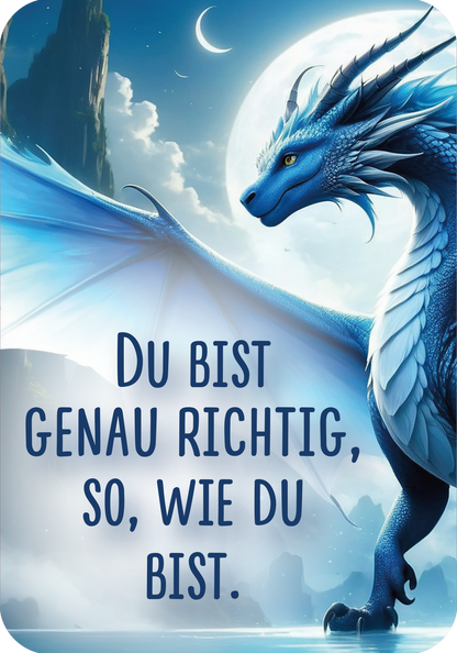 Gezeigt wird eine Innen- oder Zusatzansicht von „Mutmachkarten für die Schule – Drachen“. Die Karte zeigt einen majestätischen Drachen, der Feuer speit, vor einem beeindruckenden, vulkanischen Hintergrund in warmen Orange- und Rottönen. Der Text „Ich lerne in meinem Tempo.“ ist in großer, klarer, weißer Schrift am unteren Rand platziert, was die positive Botschaft unterstreicht und gut lesbar ist. Die dynamische Komposition vermittelt Stärke und Motivation.