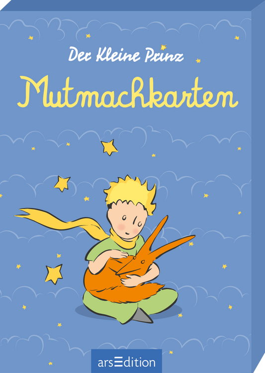Der hellblaue Einband zeigt in leichtem Wolkenmuster verstreute gelbe Sterne. Zentral sitzt der Kleine Prinz mit gelbem Schal und grünem Anzug, er umarmt den orangefarbenen Fuchs. Titel „Mutmachkarten“ in großer gelber, handschriftlich wirkender Typografie, oben kleiner weißer Schriftzug „Der Kleine Prinz“. Freundliche, beruhigende Atmosphäre. Ganz unten mittig steht der Logoschriftzug von arsEdition.