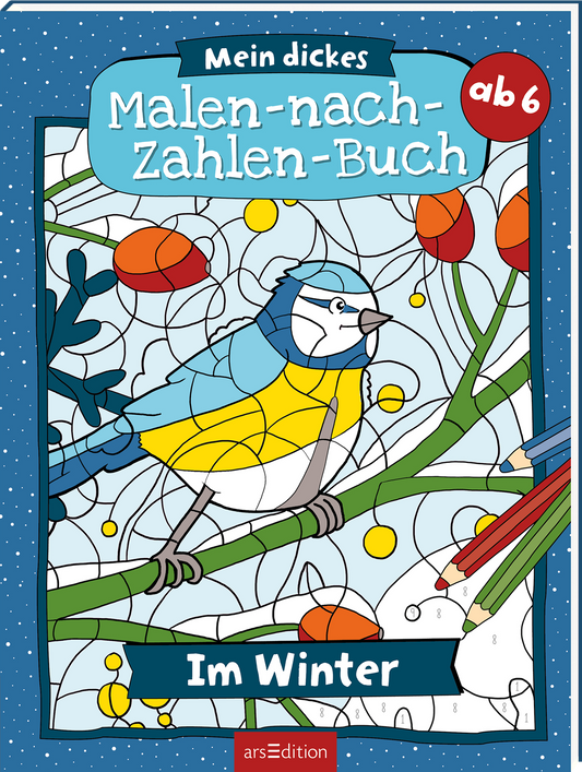Das Buchcover zeigt einen bunten, grafischen Winterhintergrund mit einem blau-gelben Vogel, der auf einem Ast sitzt. Umgeben von leuchtenden roten und gelben Beeren sowie grünen Zweigen vermittelt das Cover eine fröhliche, einladende Atmosphäre. Oben steht in verspielter Schrift „Mein dickes Malen-nach-Zahlen-Buch ab 6“, während unten in kräftigen Farben „Im Winter“ steht. Ganz unten mittig steht der Logoschriftzug von arsEdition.
