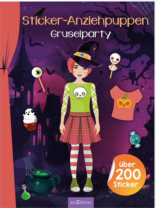 Das Buchcover zeigt ein farbenfrohes und fantasievolles Konzept mit der Illustration eines Mädchens in einem kostümierten Outfit. Sie trägt einen schwarzen Hexenhut und ein Shirt mit einem gruseligen Motiv. Der Hintergrund ist lila mit verschiedenen Halloween-Elementen wie einer Geister-, Torten- und Kürbissynergie. Oben steht der Titel „Sticker-Anziehpuppen“ und darunter „Gruselparty“ in verspielter Typografie. Ein oranger Button mit dem Text „über 200 Sticker“ ist in der...