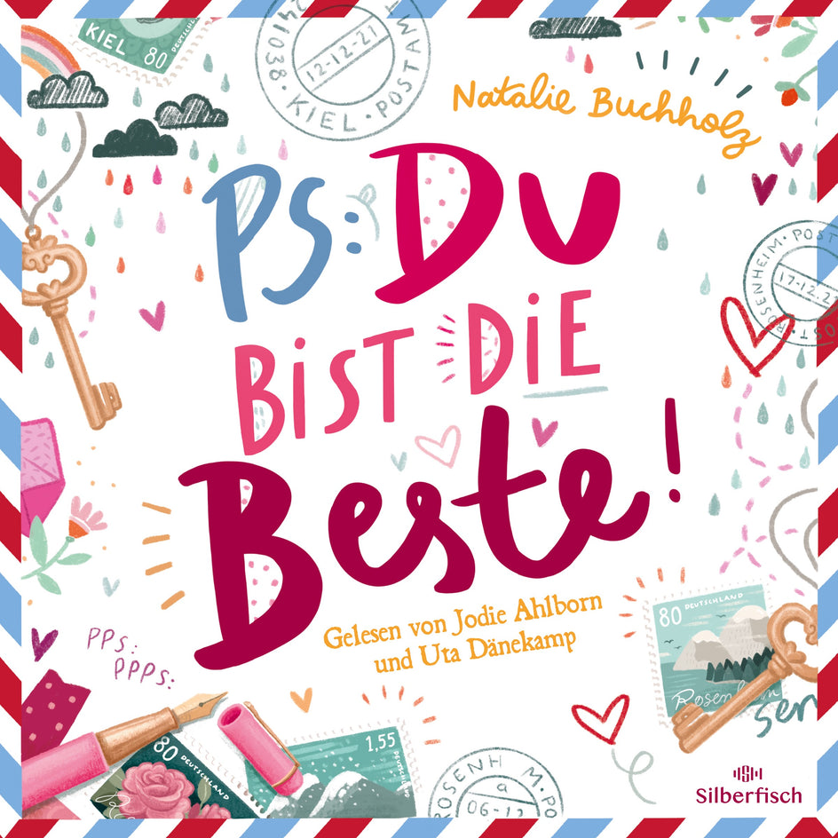 Illustration eines Buch- oder Hörbuchcovers mit handschriftlich gestaltetem Titel „PS: Du bist die Beste!“. Um den Text herum sind gezeichnete Briefelemente wie Briefmarken, Poststempel, Schlüssel, Herzen, Wolken und ein Füller verteilt. Der Rand erinnert an einen Luftpostumschlag.